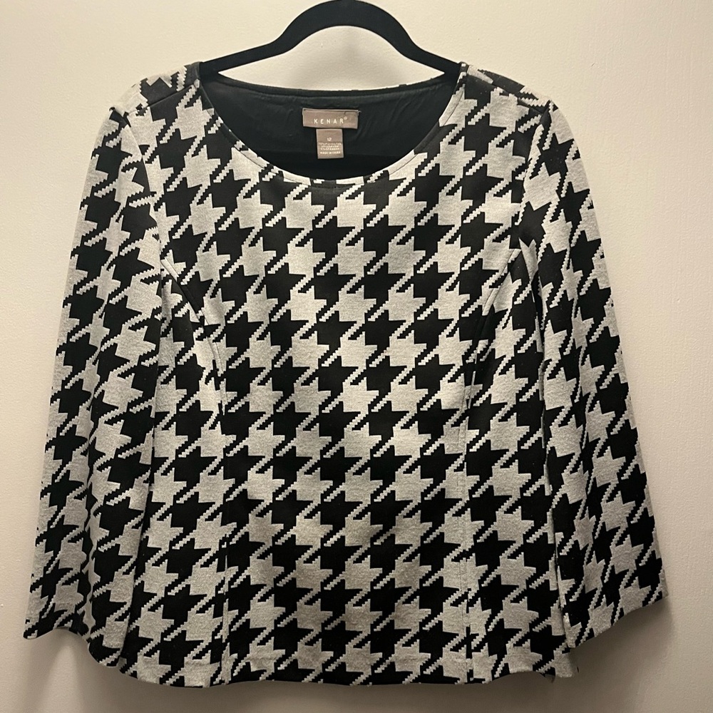 Kenar knit top size 12